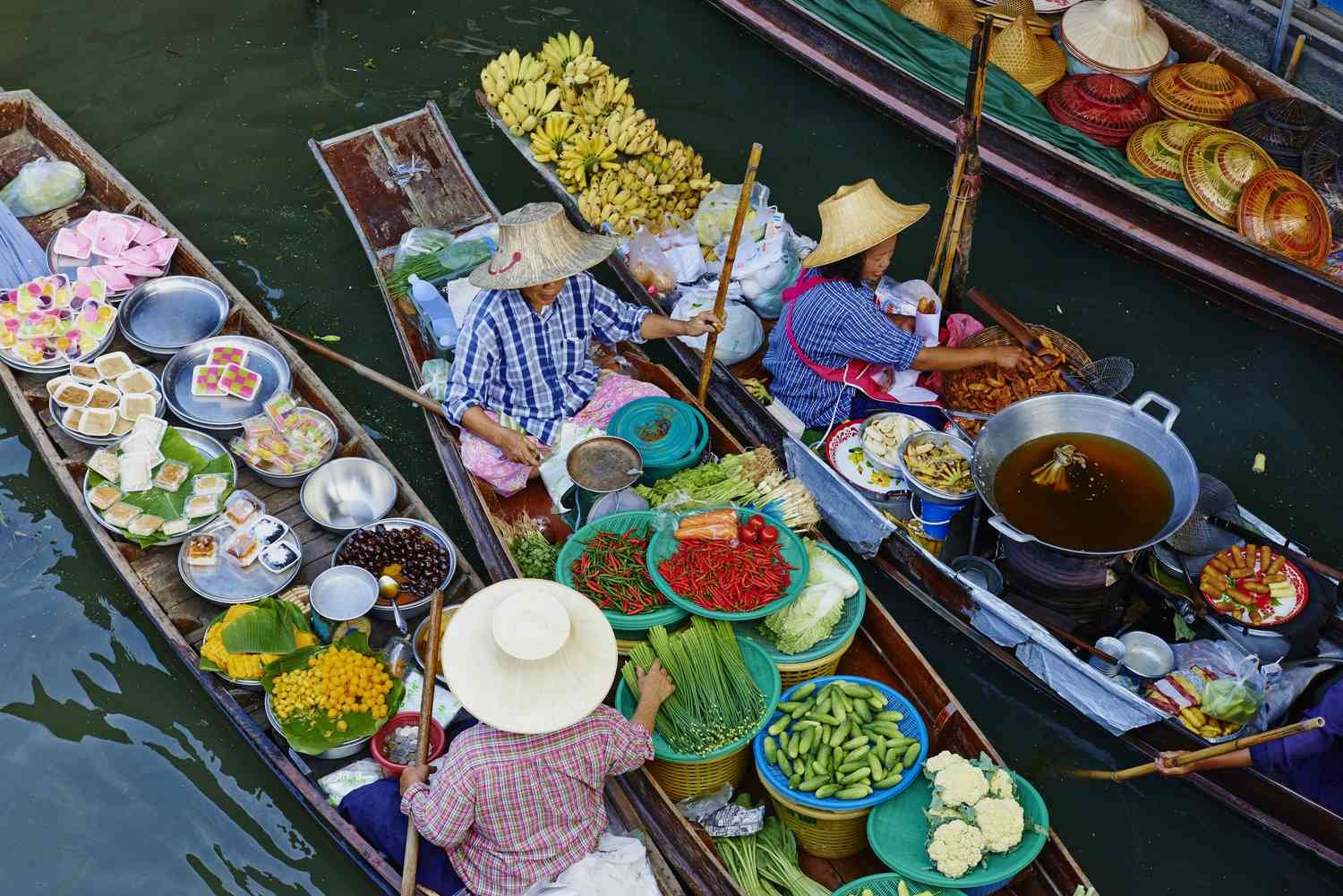 floating-market-near-bangkok